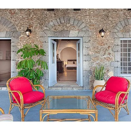 Apanemo Seaside House *